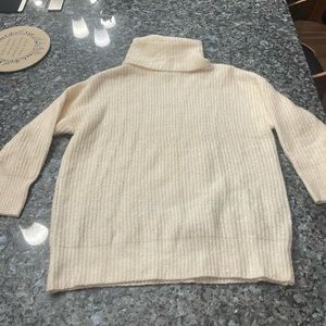 Oversized turtle neck